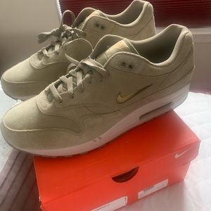 NIKE AIR MAX 1 PREMIUM SC - SIZE 13